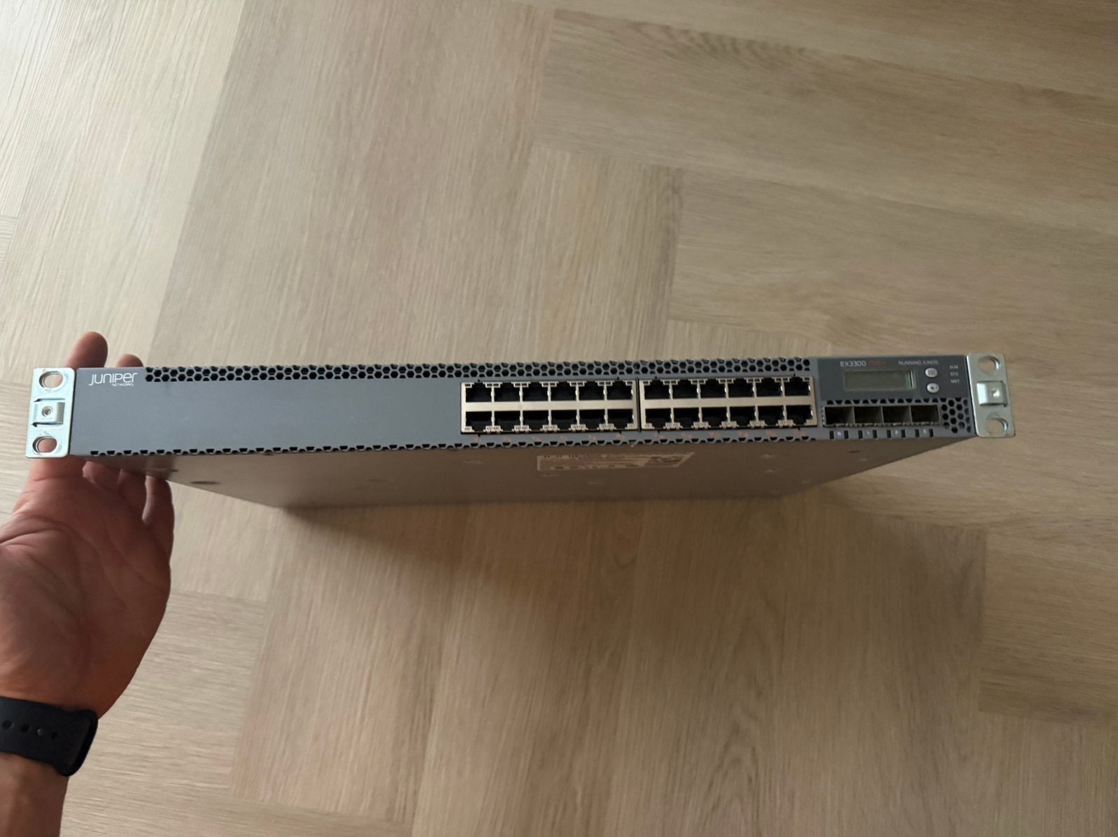 Juniper EX3300 PoE+ 24port, Ophalen of Verzenden, Zo goed als nieuw