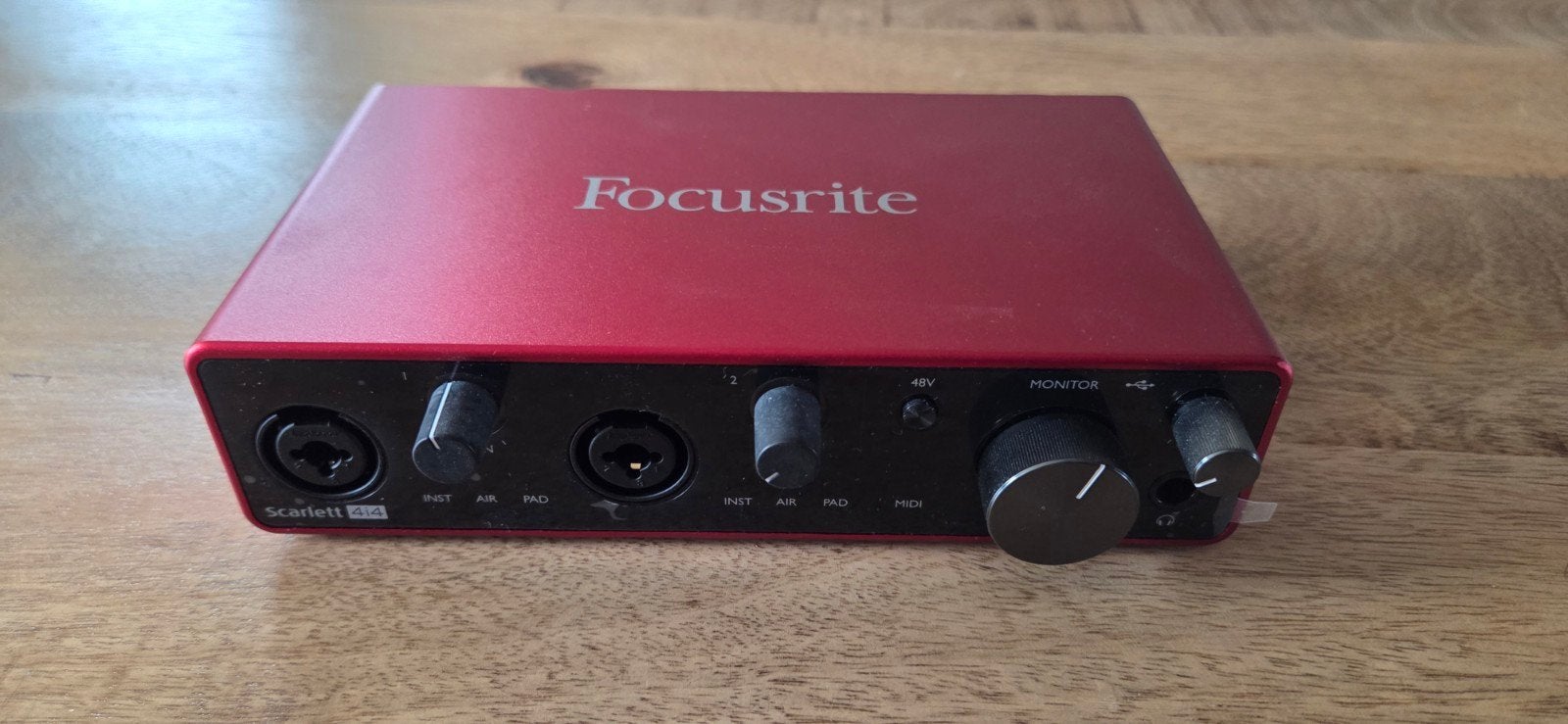 Focusrite Scarlett 2i4 Audio Interface, Ophalen of Verzenden, Gebruikt, Minder dan 5 kanalen, Microfooningang