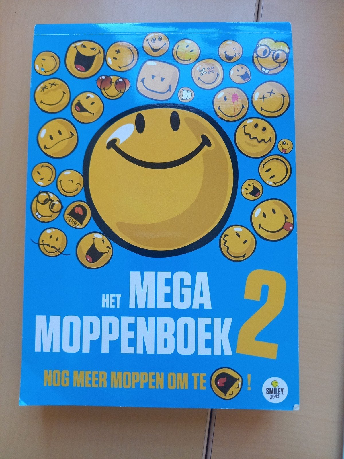 Het Mega Moppenboek 2: Nog meer moppen om te lachen!, Boeken, Ophalen of Verzenden, Zo goed als nieuw, Onbekend, Moppen