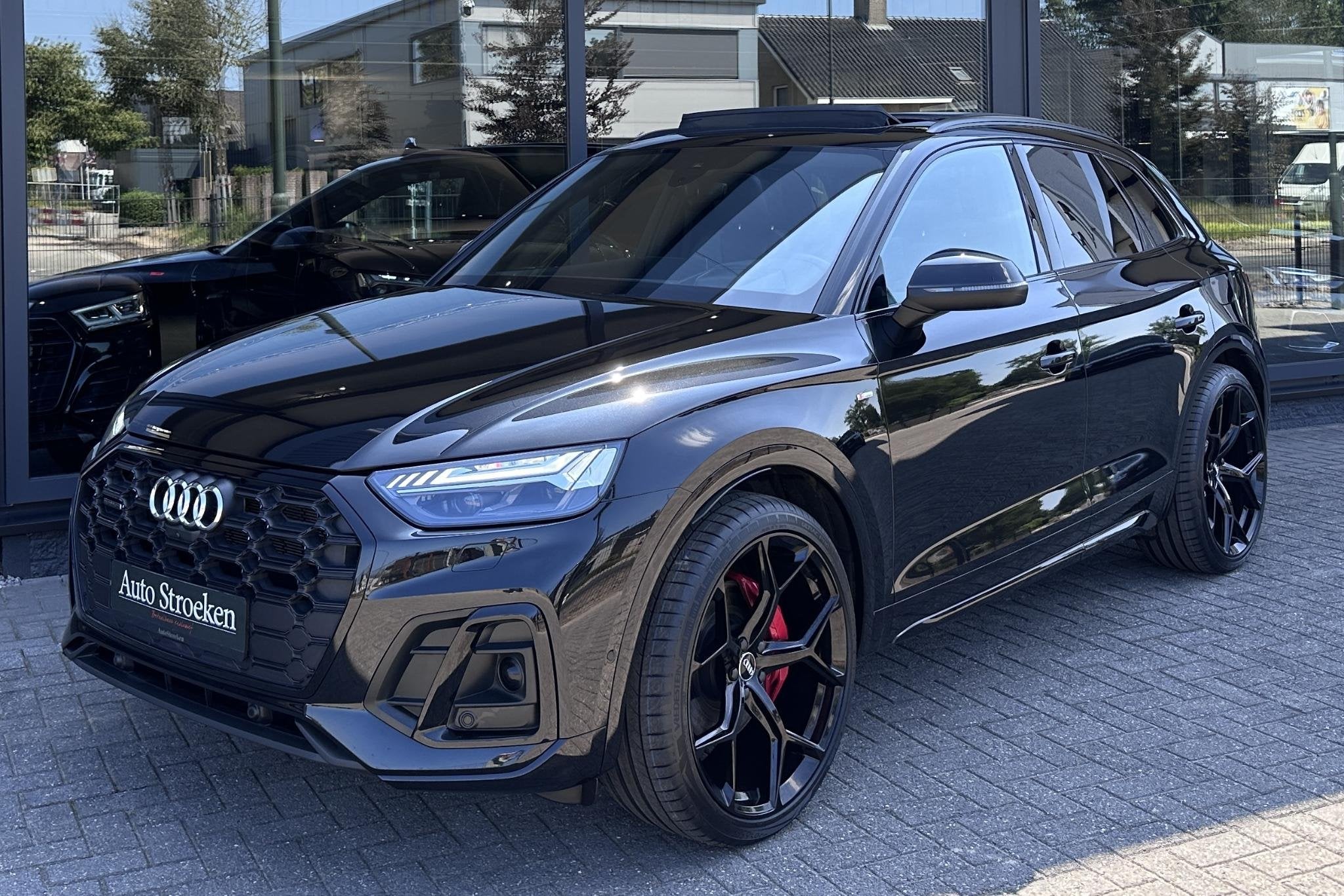 Audi Q5 55 TFSIe S-Line Pano RS Leder Lucht B&O Trekhaak, Auto's, Audi, Automaat, 14 kWh, Gebruikt, 4 cilinders