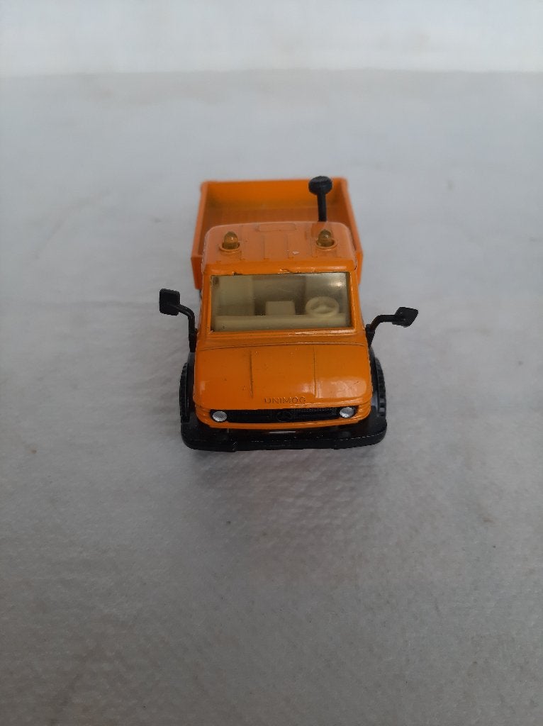 Siku Mercedes Unimog model met waarschuwings lampen izgst., Ophalen of Verzenden, Zo goed als nieuw, Bus of Vrachtwagen, SIKU