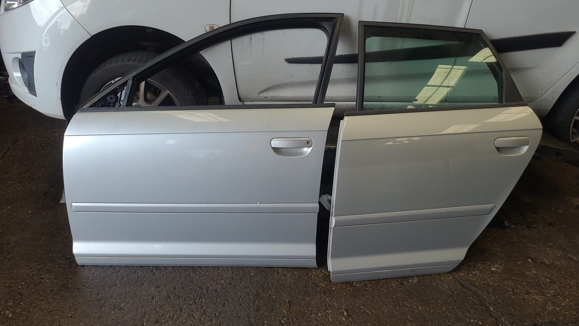 audi a3 portieren LV+LA   BJ 2011, Auto-onderdelen, Gebruikt, -, Deur, -