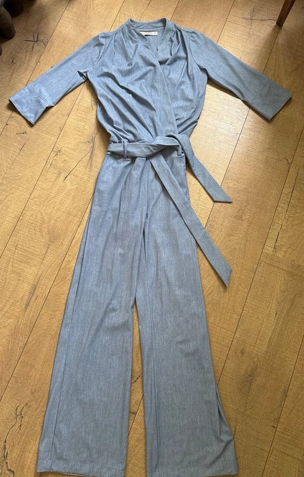 Studio Anneloes Travelstof denim Jumpsuit (ingekort!), Verzenden, Zo goed als nieuw, Maat 36 (S), Blauw