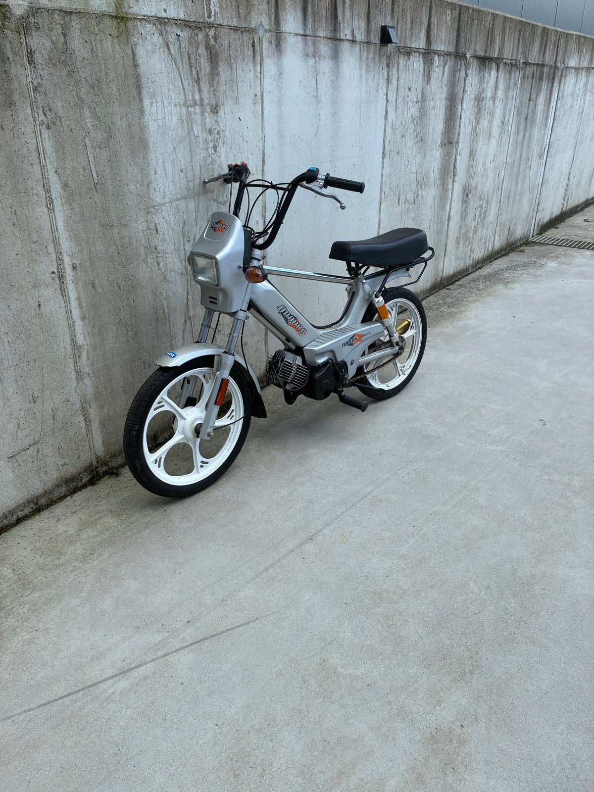 Tomos, Fietsen en Brommers, Ophalen, Gebruikt, Maximaal 25 km/u, Quadro