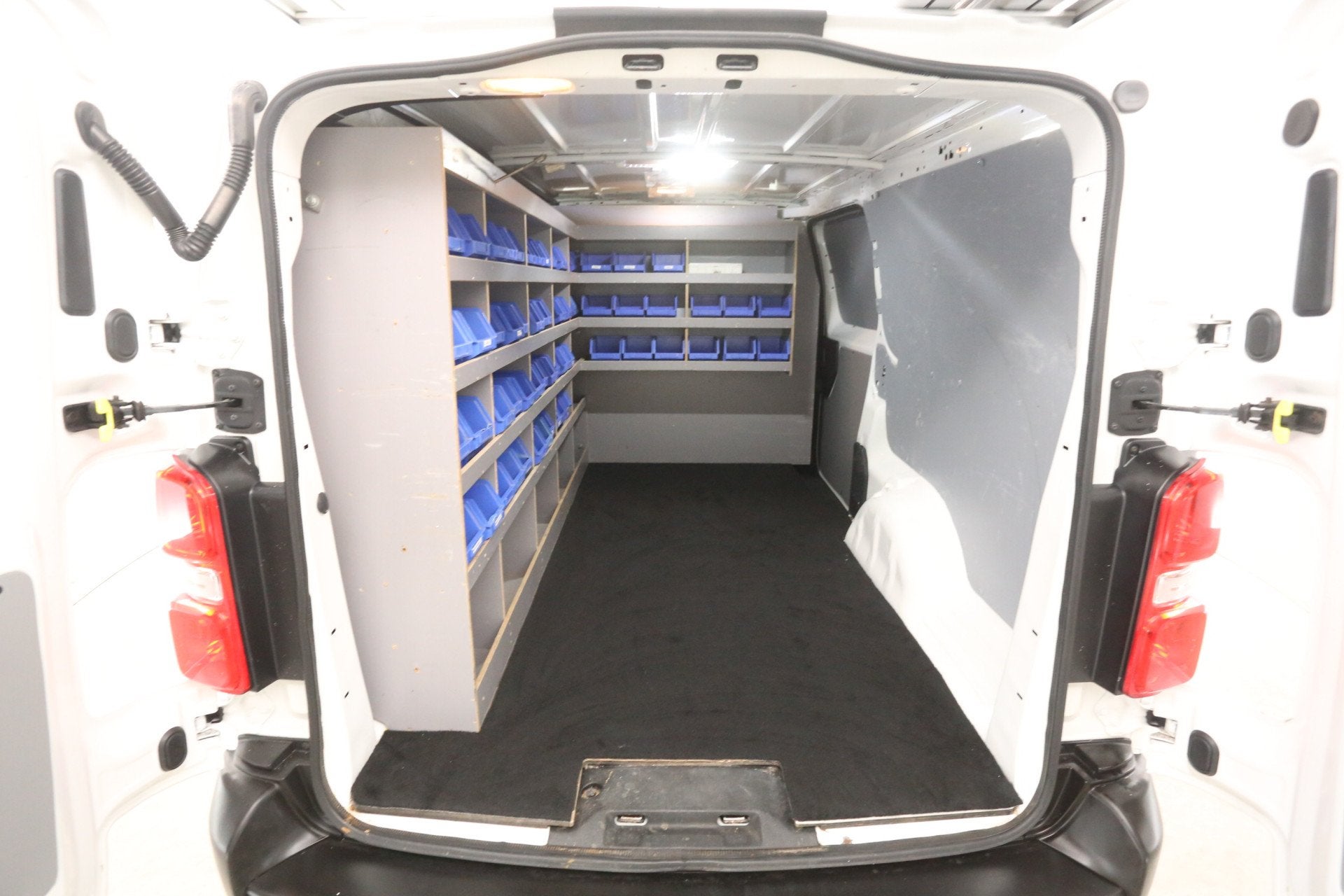 Opel Vivaro CDTI L3H1 | Airco | Cruise | 3 Zits | Trekhaak |, Auto's, Bestelauto's, Voorwielaandrijving, Gebruikt, Euro 6, 4 cilinders