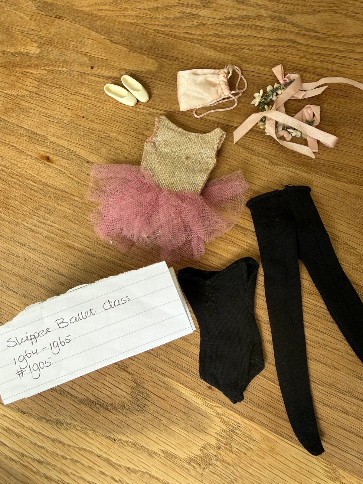 Vintage Skipper kleding Slipper ballet class #1905, Ophalen of Verzenden, Gebruikt, Kleertjes