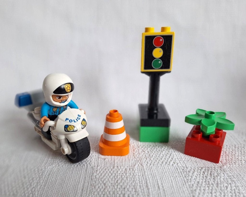 Duplo Politiemotor met agent