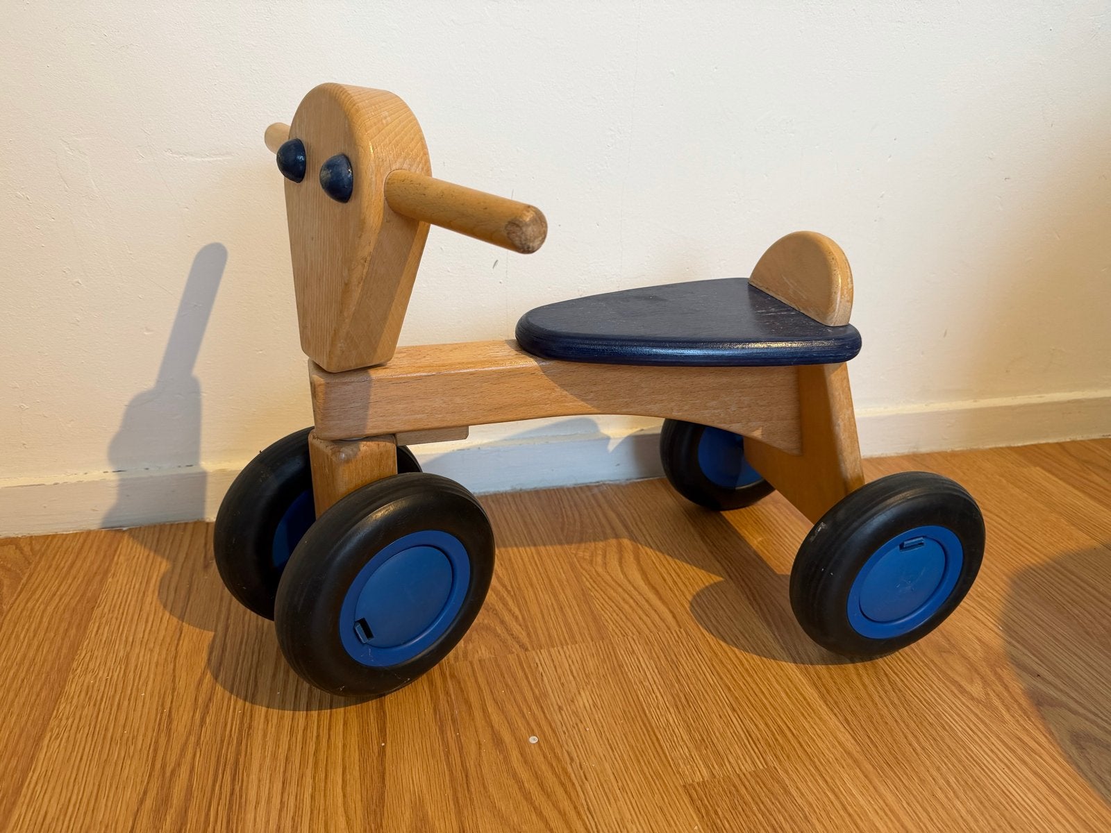 Houten loopfietsje met 4 wielen - ideaal voor de kleintjes, Ophalen, Gebruikt, Loopfiets