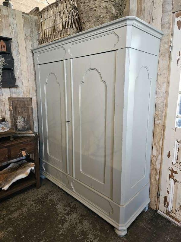 oude kast ``grey``WOONWINKEL RUSTIEK``, Ophalen, 50 tot 75 cm, Gebruikt, Met deur(en)