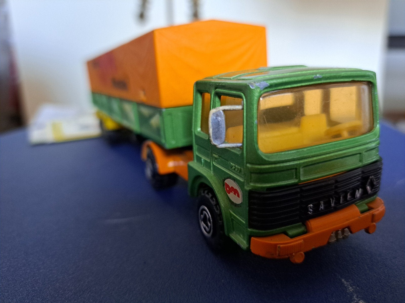 Majorette Saviem modeltruck oplegger schaal 1:60, Ophalen, Zo goed als nieuw, Bus of Vrachtwagen, Majorette