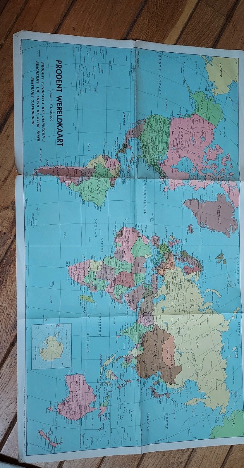 Vintage Prodent Wereldkaart (ca. 1959), Gelezen, Ophalen of Verzenden, Landkaart, 1800 tot 2000