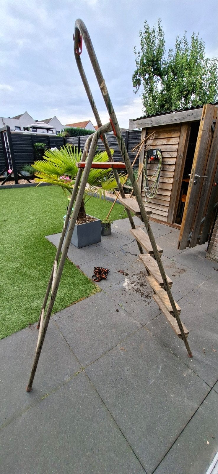 Ouderwetse zware keukentrap, Doe-het-zelf en Verbouw, Ladders en Trappen, Ophalen, Gebruikt, Trap, Minder dan 2 meter