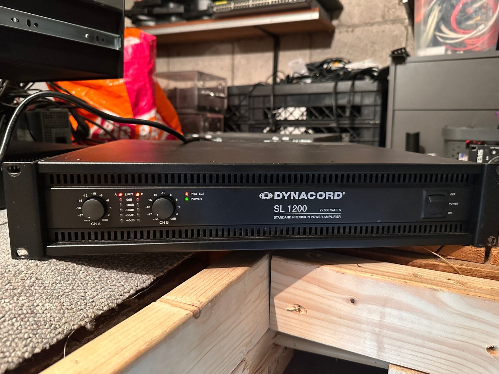 Dynacord SL1200, Ophalen, Zo goed als nieuw, Minder dan 500 watt