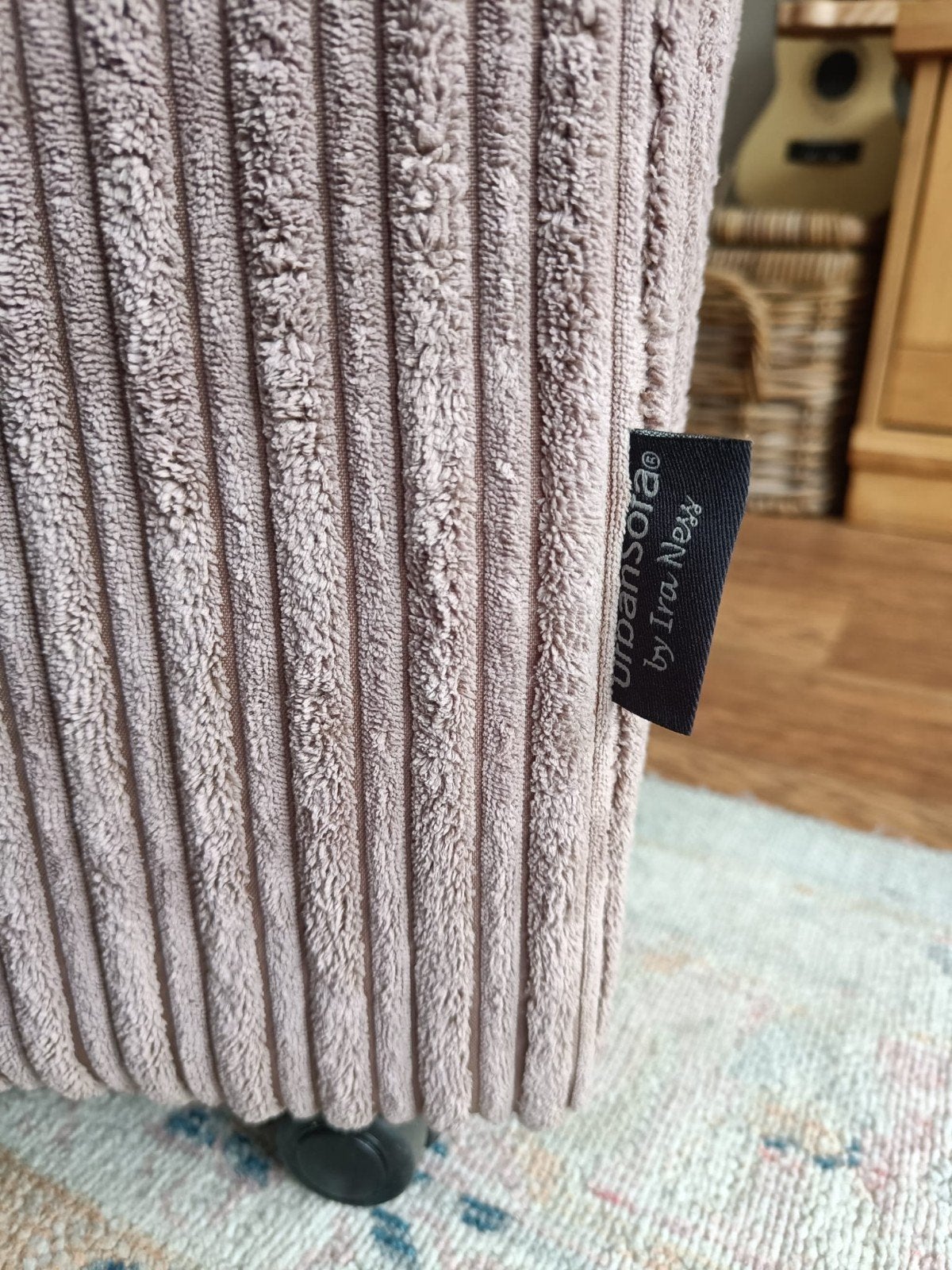 UrbanSofa Eetkamerfauteuils op Wieltjes (2 stuks) Ribstof, Ophalen, Modern, Comfortabel, 75 tot 100 cm, Zo goed als nieuw