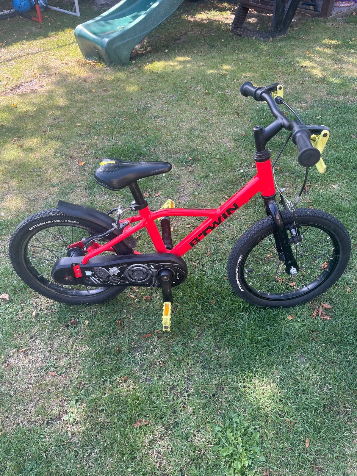 B'Twin Kinderfiets 16 inch - Perfecte staat, Ophalen, Zo goed als nieuw, Velgrem, 16 tot 20 inch