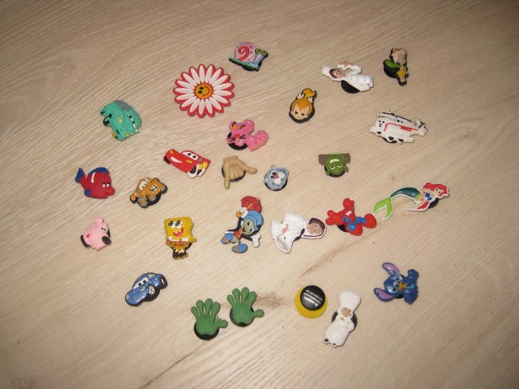 pins om kunstof klompen  (cr*x) te versieren, Ophalen of Verzenden, Nieuw
