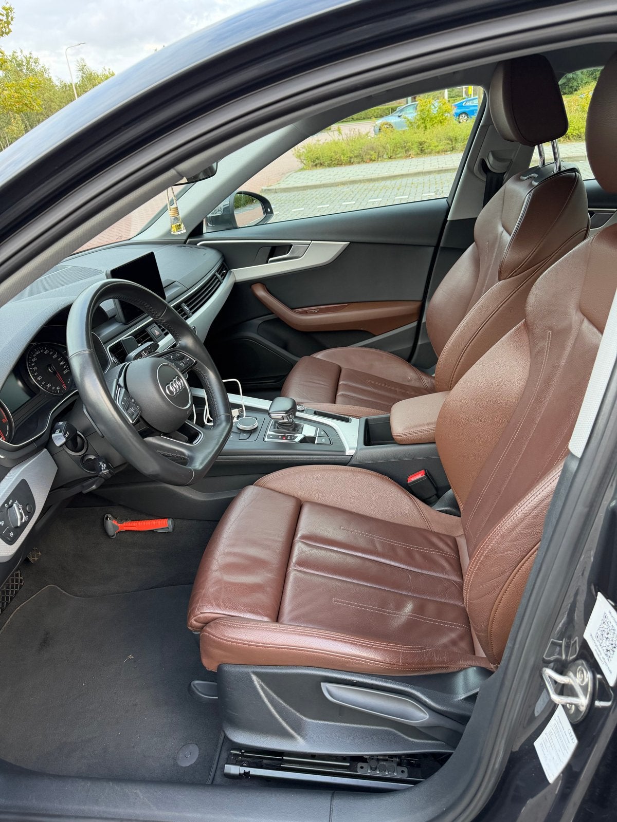 Foto 6 van Audi A4 35 Tfsi 150pk S Tronic 2019 Grijs