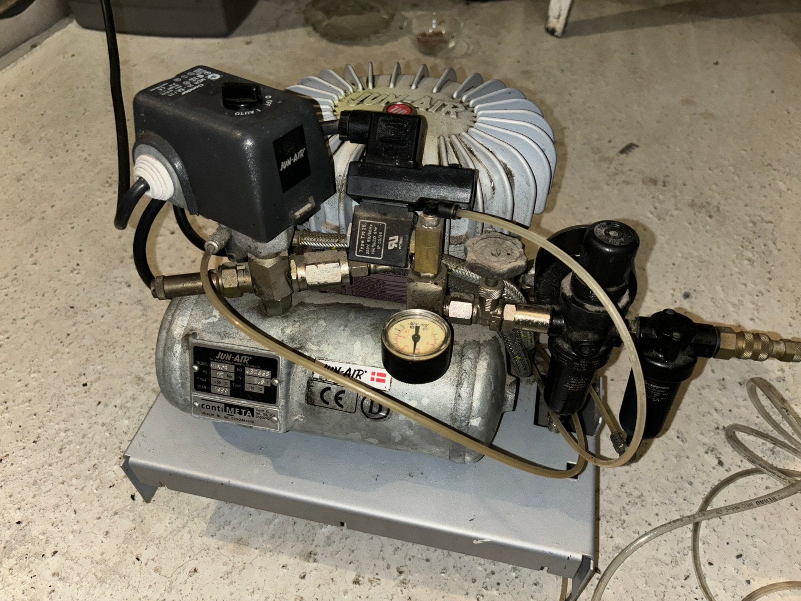 Airbrush Pistool en Compressor set, Doe-het-zelf en Verbouw, Compressors, Minder dan 25 liter, Ophalen of Verzenden, Zo goed als nieuw