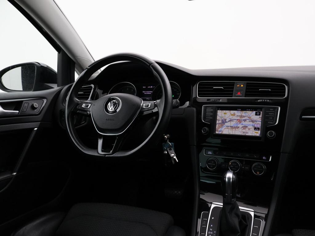 Volkswagen Golf Variant 1.4 TSI DSG AUT. + TREKHAAK | MASSAG, Gebruikt, 4 cilinders, Zwart, 19 km/l