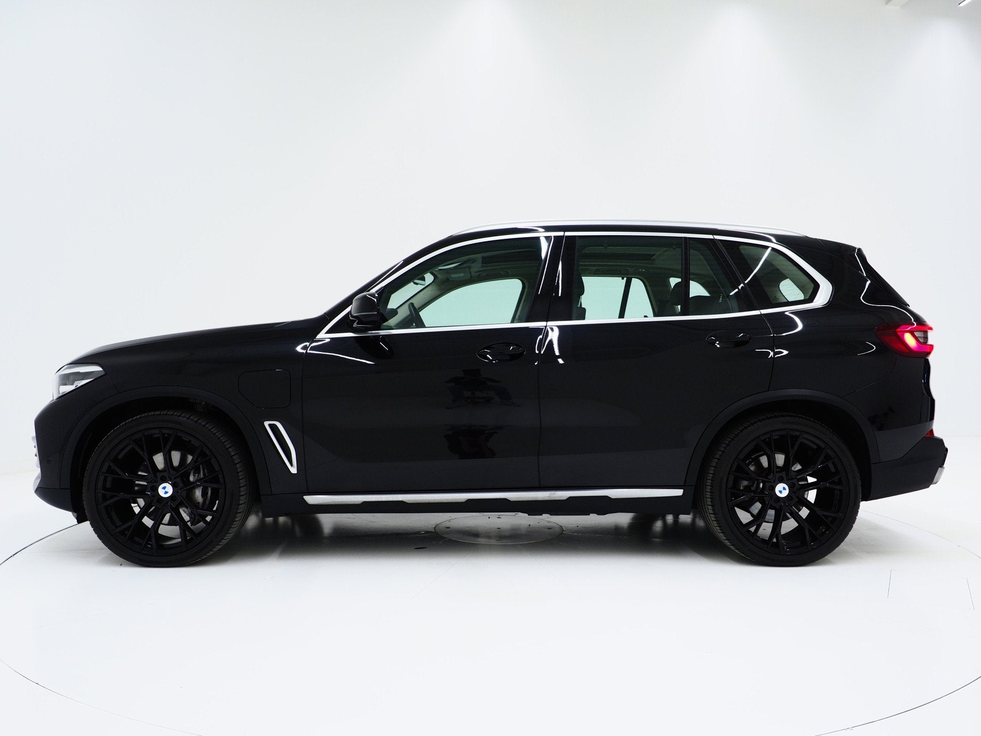 BMW X5 xDrive45e High Executive | Panoramadak | Leder | Trek, Auto's, Dealer onderhouden, Gebruikt, 394 pk, Zwart