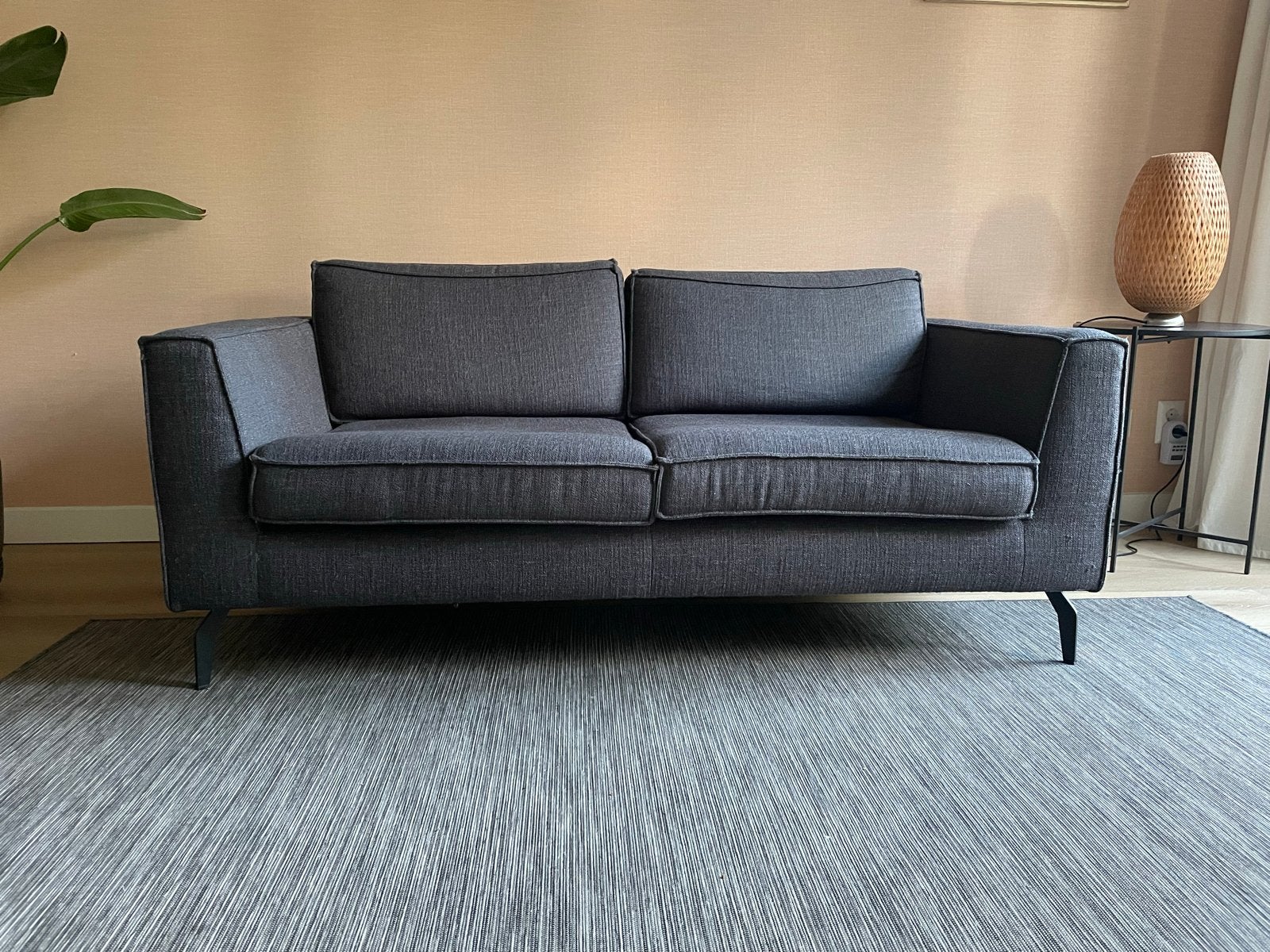 Dyyk dobkergrijze tweezitsbank, Ophalen, 150 tot 200 cm, Tweepersoons, 75 tot 100 cm