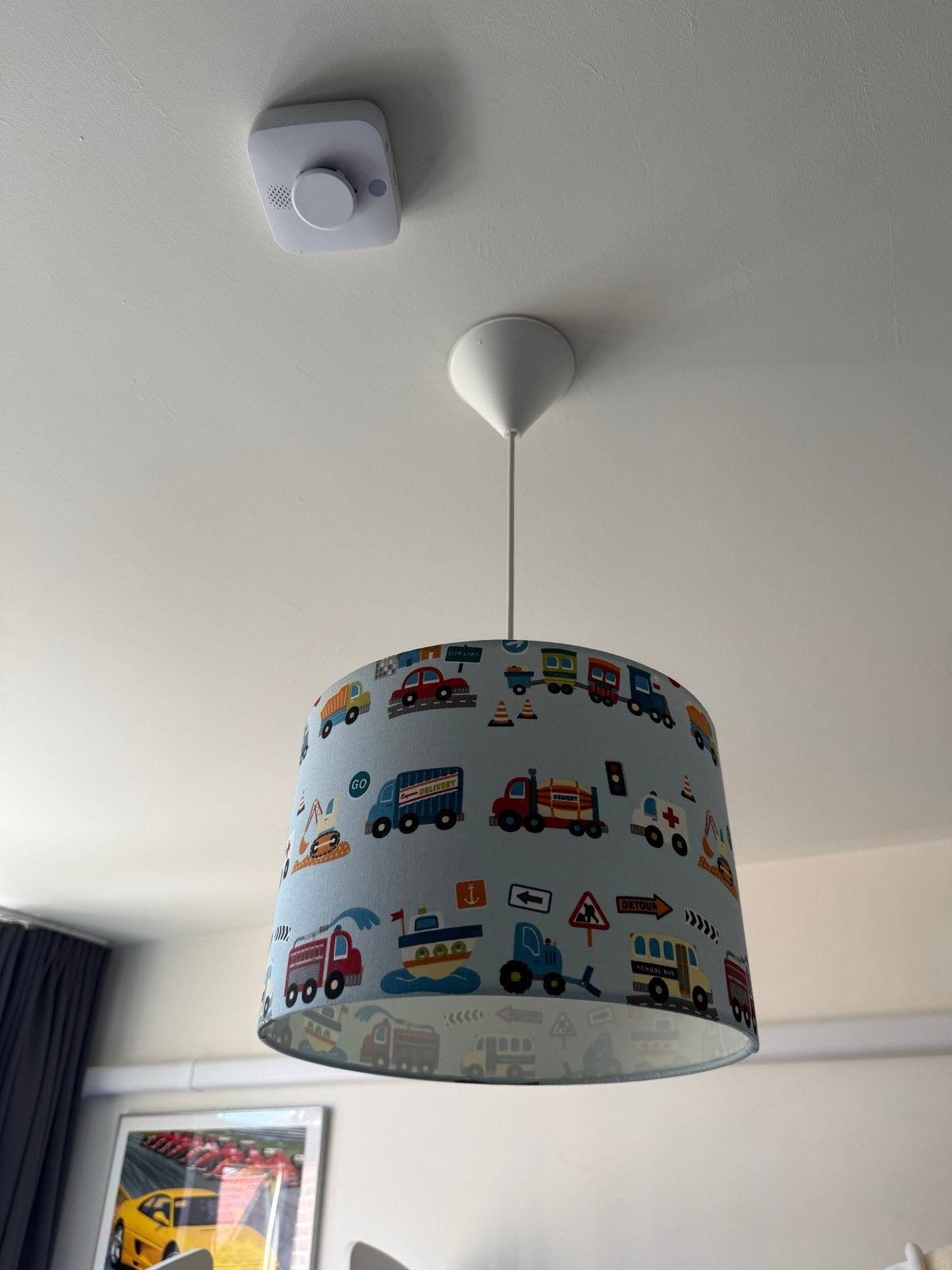Kinderlamp met voertuigen, diameter 30 cm, hoogte 20 cm, Ophalen, Zo goed als nieuw, Textiel, E27 (groot)