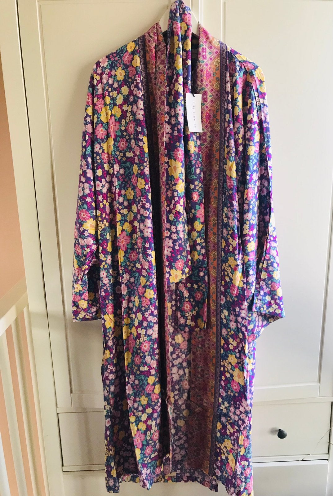 Anna Nina kimono lang nieuw all size flower power purple, Kleding | Dames, Blouses en Tunieken, Ophalen of Verzenden, Nieuw, Paars