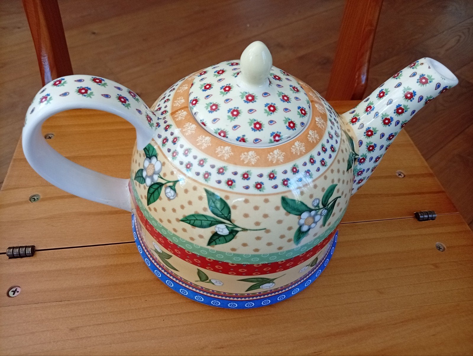 Jameson&Tailor theepot; 17 cm doorsnee, 27 cm oor tot tuit, Ophalen, Theepot