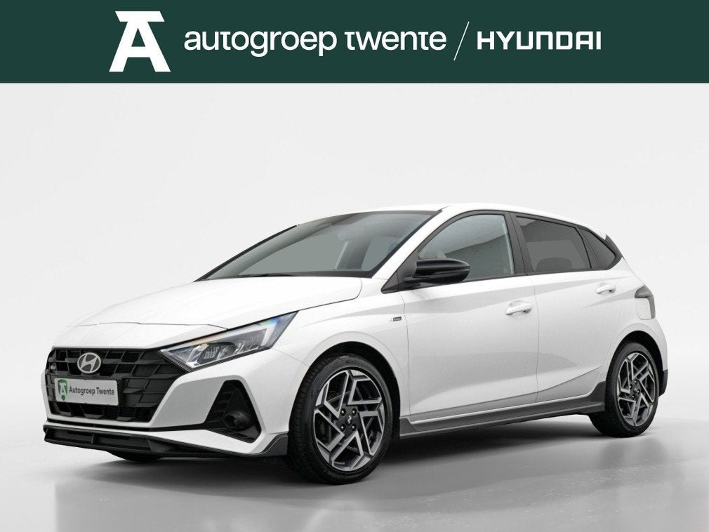 Hyundai i20 1.2 N Line | Private lease 429 pm (bj 2025), Auto's, Voorwielaandrijving, Dealer onderhouden, Gebruikt, Zwart
