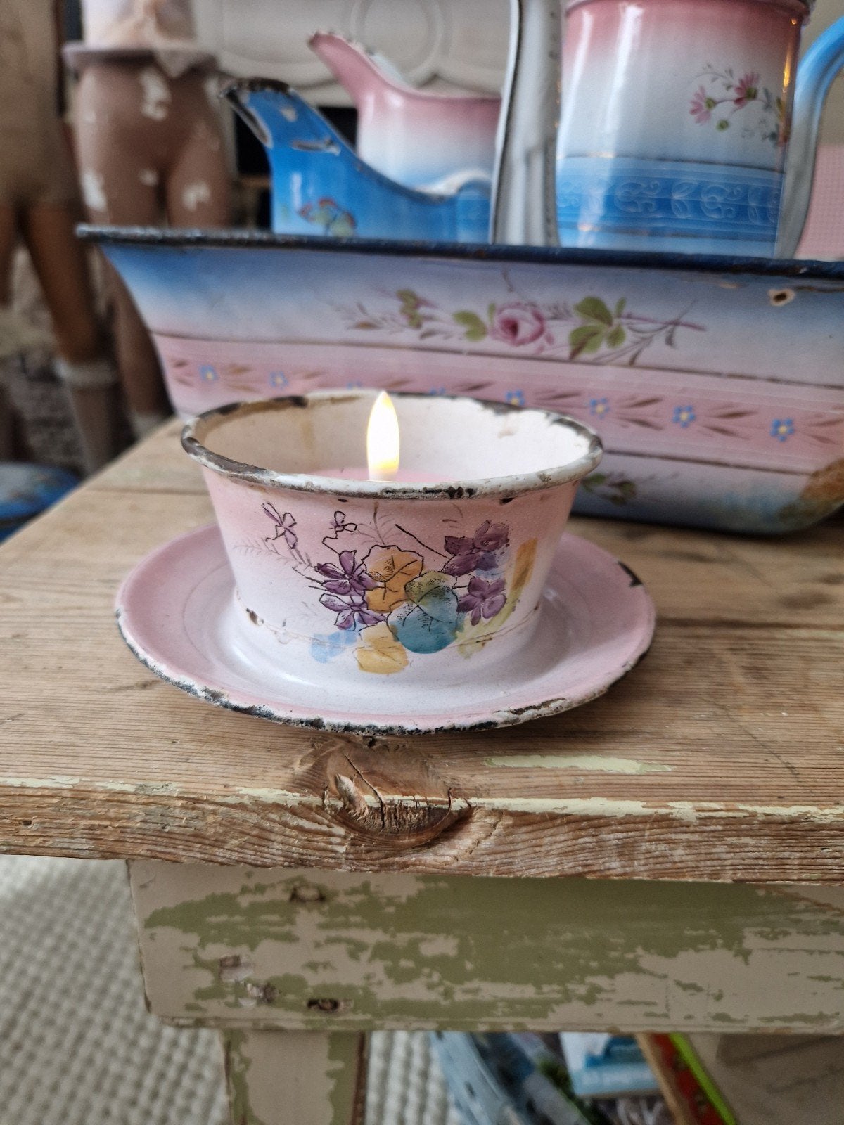 Roze emaille gebloemde botervloot, Ophalen of Verzenden