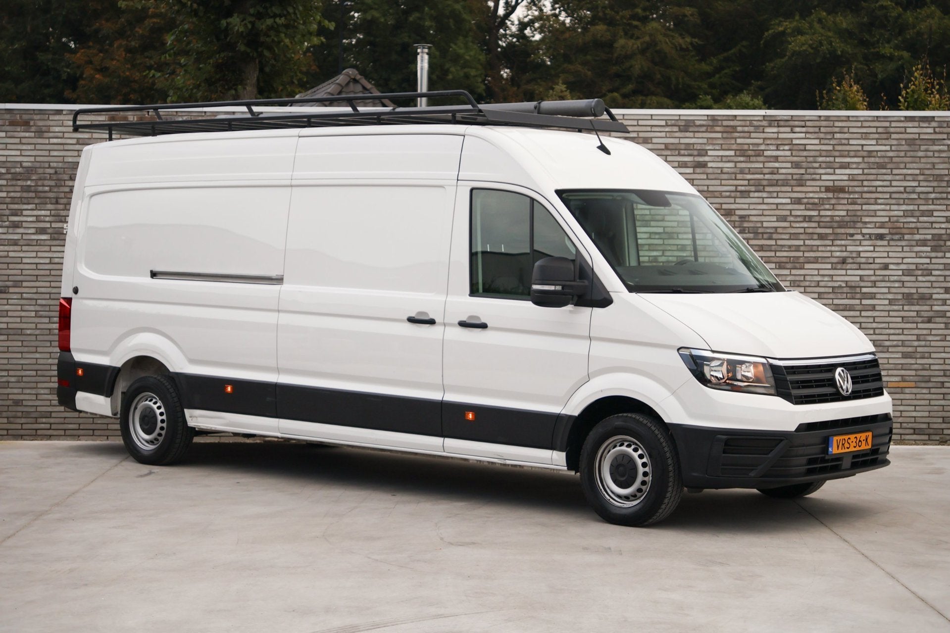 Volkswagen Crafter 35 2.0 TDI L4H3 Highline * TREKHAAK * L4, Voorwielaandrijving, Stof, Gebruikt, 4 cilinders