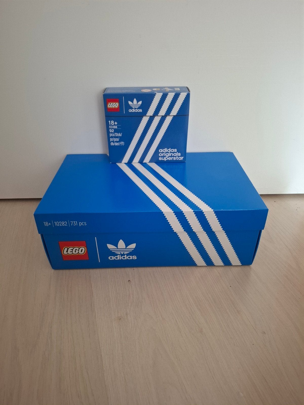 Lego Adidas 10282 + Lego Adidas 40486 NIEUW, Kinderen en Baby's, Speelgoed | Duplo en Lego, Ophalen of Verzenden, Nieuw