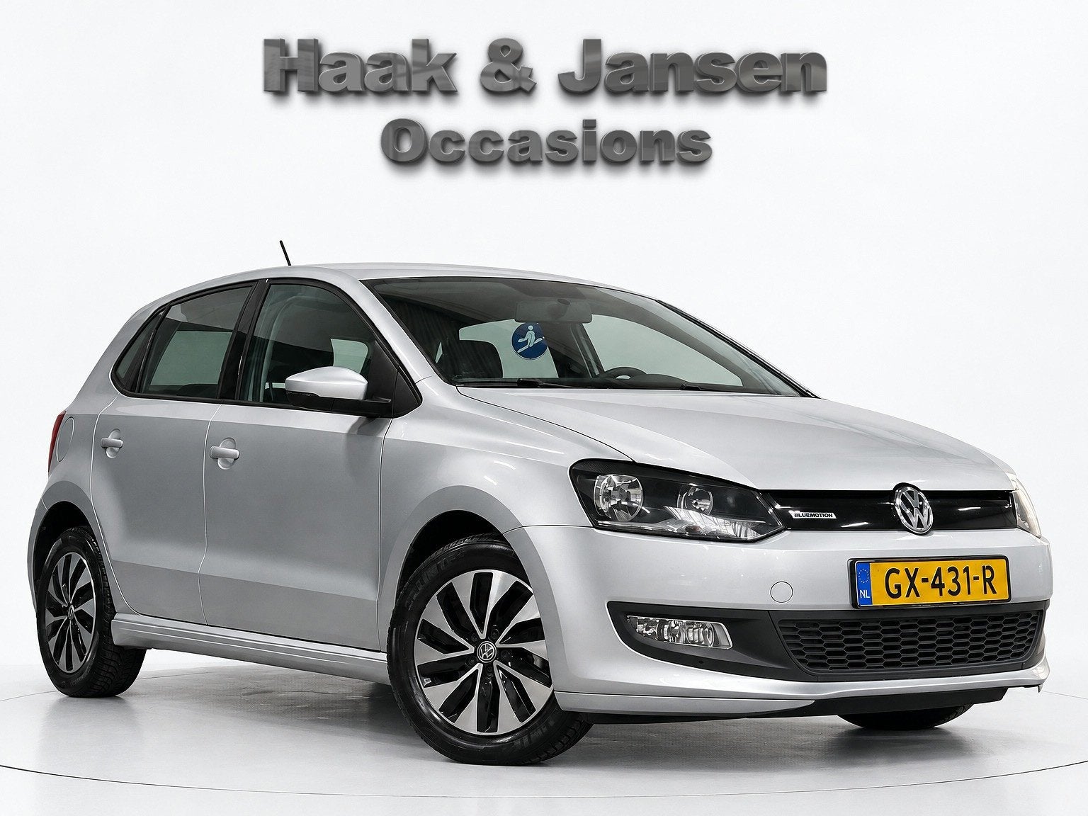 Volkswagen Polo 1.0 TSI Highline - Cruise - Navi - Airco, Voorwielaandrijving, Handgeschakeld, 3 cilinders, Zilver of Grijs