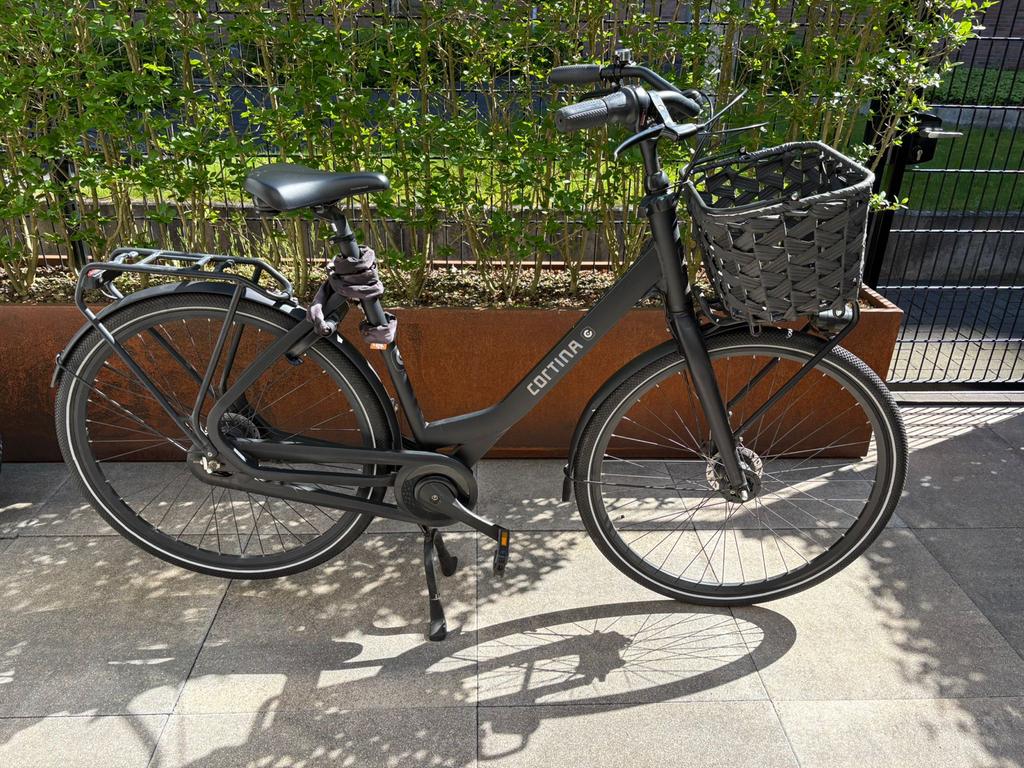 Cortina Common stadsfiets - Jet Black Matt (maat 57), Gebruikt, Versnellingen, 56 cm of meer, Ophalen