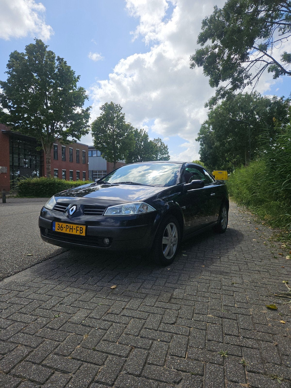 Renault Mégane 2.0 16V  Cabrio 2004 Zwart, Auto's, Renault, Voorwielaandrijving, 1998 cc, 4 cilinders, Cabriolet