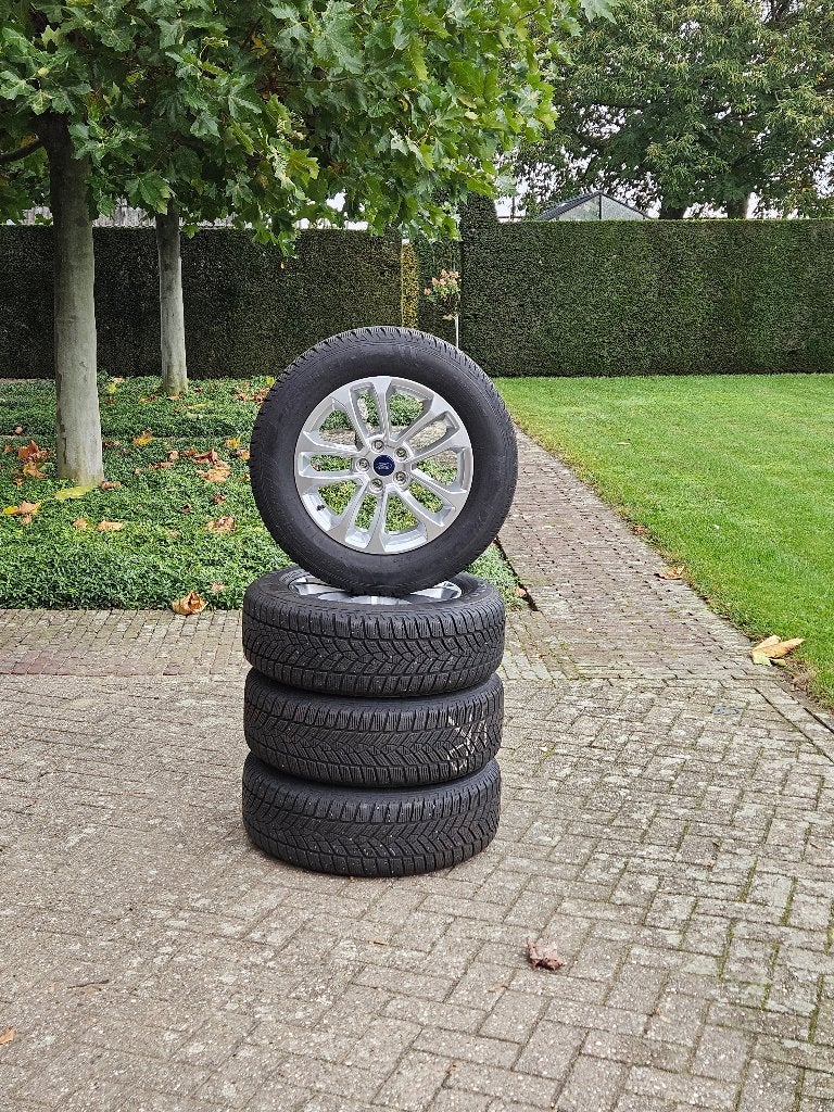 Ford Kuga originele winterwielen winterbanden winter banden, Auto-onderdelen, Gebruikt, Banden en Velgen, 17 inch, Personenwagen