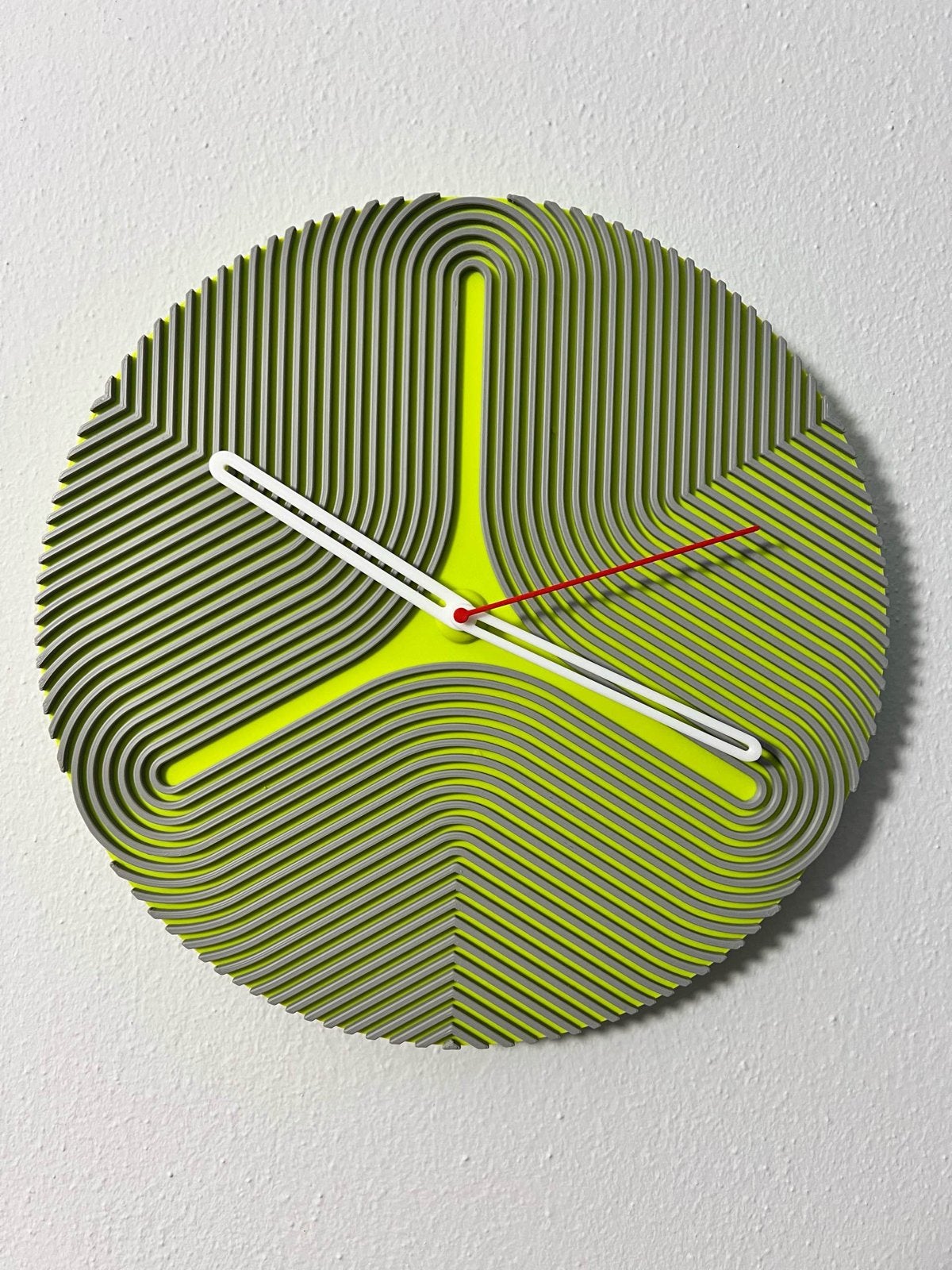 Unieke 3D-geprinte wandklok - Kies je eigen kleur!, Nieuw, Ophalen of Verzenden, Modern, Overige merken