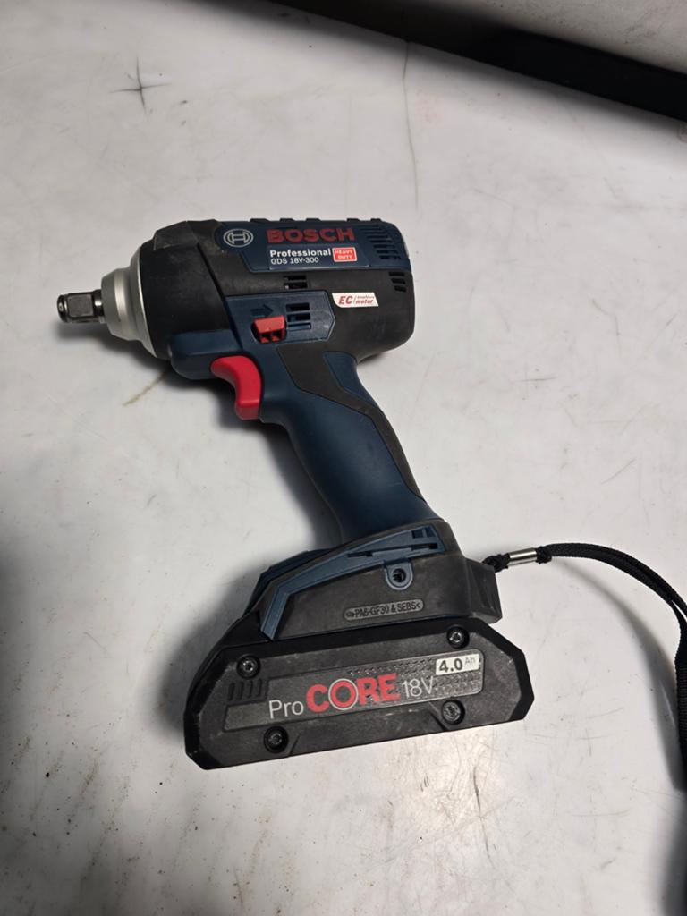 Bosch Professional GDS 18V-300

Slagmoersleutel incl accu, Ophalen of Verzenden, Bosch, N.v.t, N.v.t