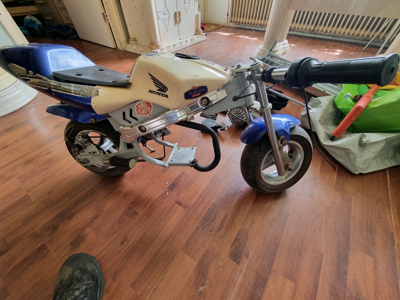 Pocketbike / Minibike - Opknapper, Ophalen, Gebruikt, Pitbike, Onbekend (Honda stickers)