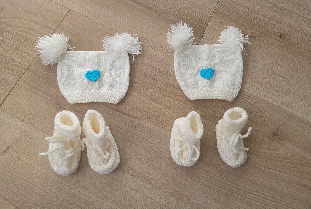 Handgemaakte baby slofjes en muts, Kinderen en Baby's, Ophalen of Verzenden, Nieuw, Jongetje of Meisje, Muts