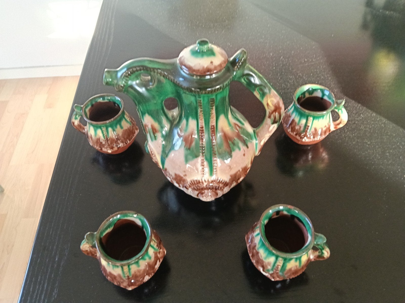 Vintage  Bulgaars aardewerk servies kan en 4 kopjes, groen/b, Ophalen of Verzenden
