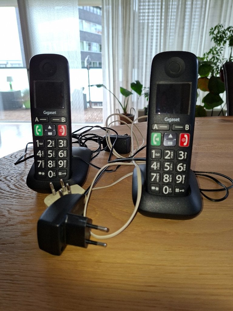 Gigaset E290H DECT Telefoonset - 2 Handsets, Telecommunicatie, Ophalen of Verzenden, Gebruikt, 2 handsets