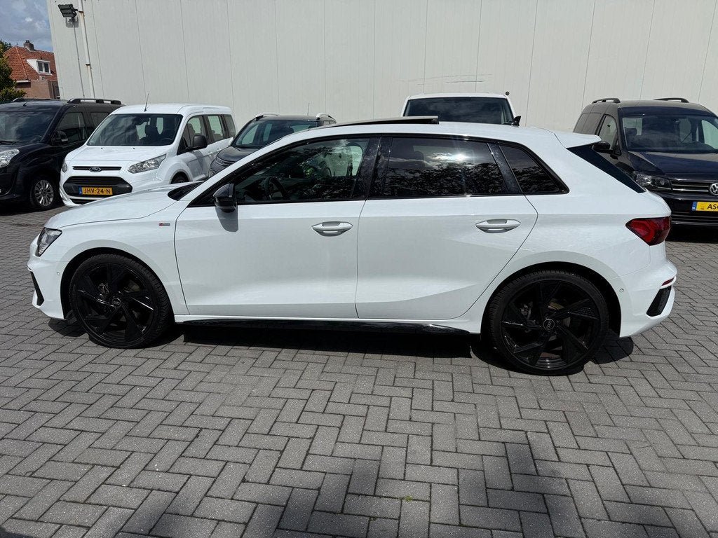 Audi A3 Sportback 35 TFSI 150pk - 3 x S-Line - Alle opties -, Auto's, Audi, 1300 kg, 4 cilinders, Wit, Leder