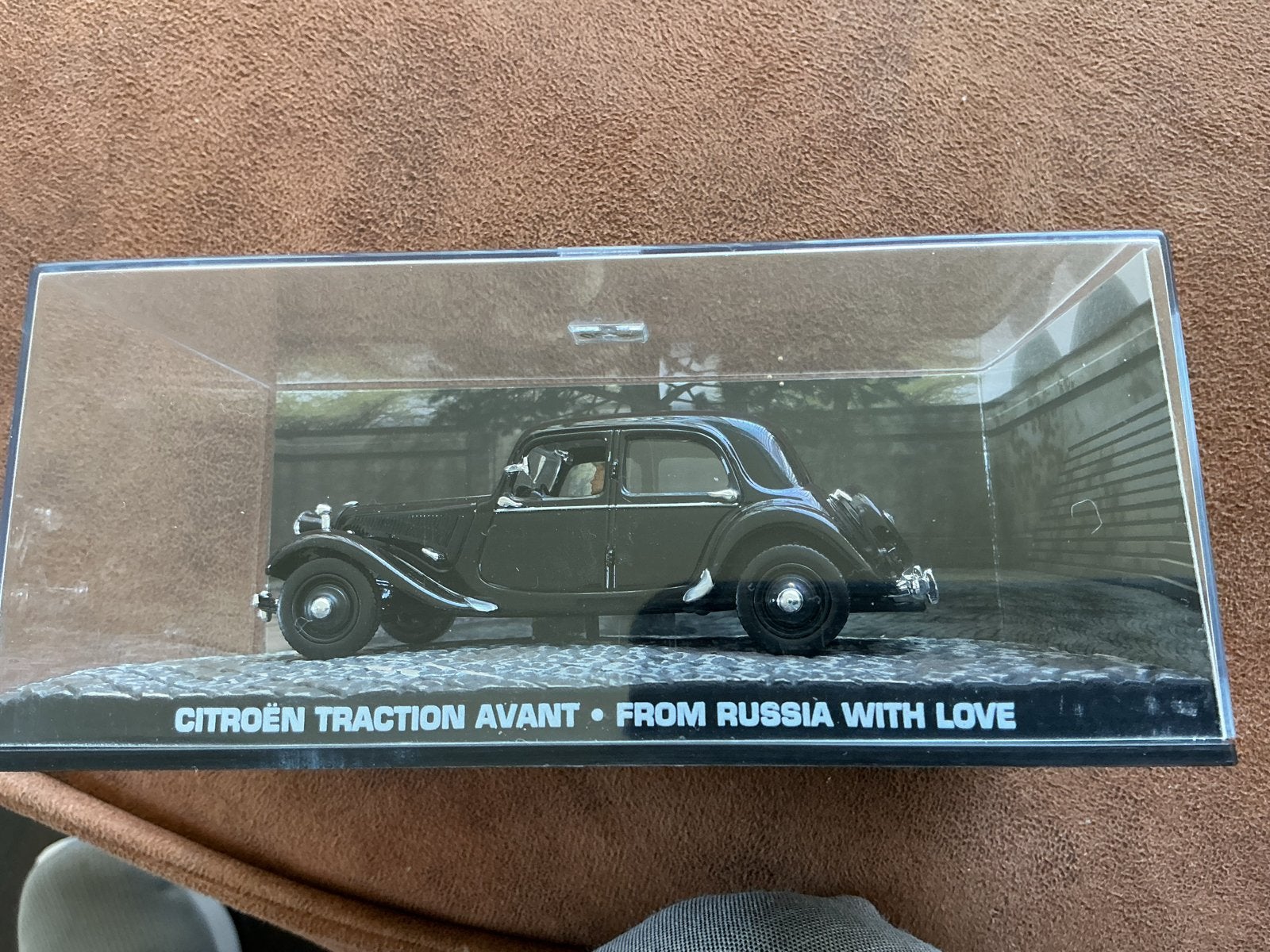 Citroën Traction Avant 'From Russia With Love' modelauto, Hobby en Vrije tijd, Ophalen, Zo goed als nieuw, Auto, Overige merken