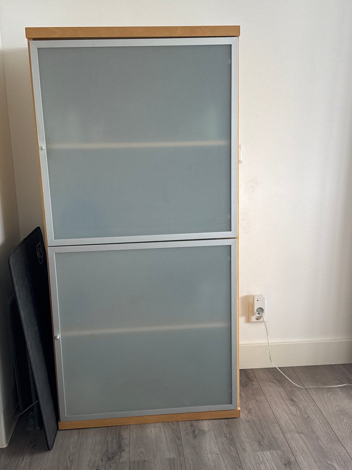 IKEA Kast met deuren - 148,5x72x40 cm, Huis en Inrichting, Kasten | Kledingkasten, Ophalen, Gebruikt, 100 tot 150 cm, 50 tot 100 cm