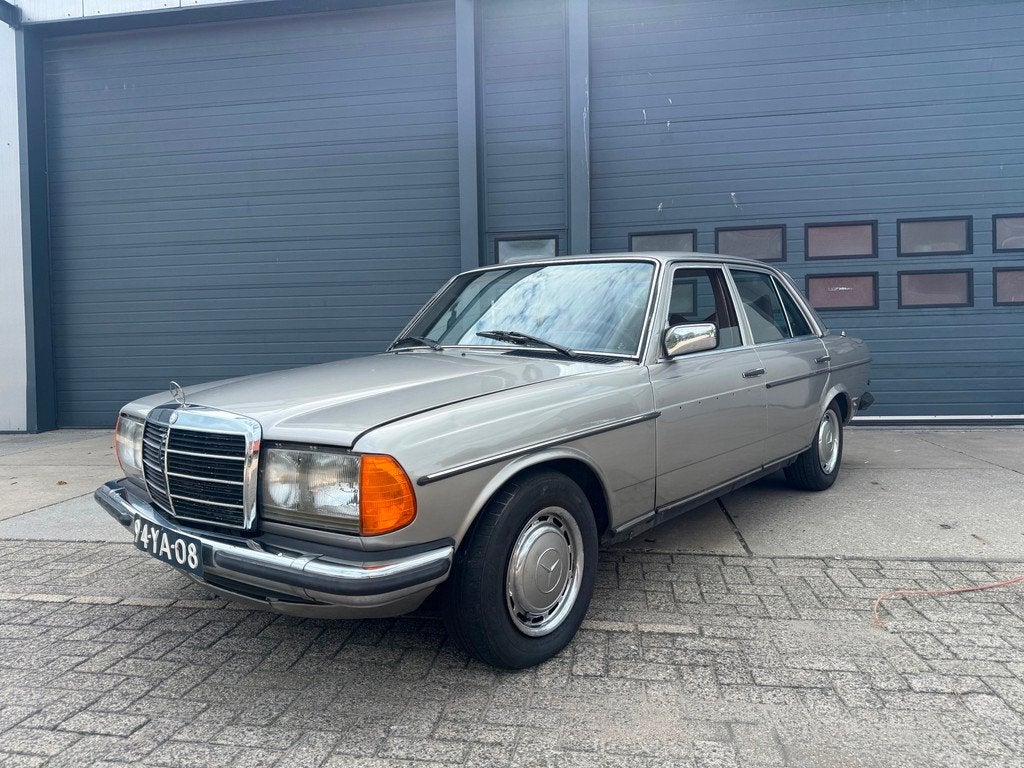 Mercedes-Benz 200-280 (W123) 280E, Auto's, Mercedes-Benz, Bedrijf, Te koop, 200-Serie, Metallic lak, Open dak, Trekhaak, Benzine