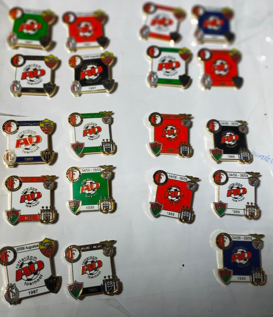 Verzameling Rotterdam AD Toernooi Speldjes 1987-1989, Ophalen of Verzenden, Zo goed als nieuw, Sport, Speldje of Pin