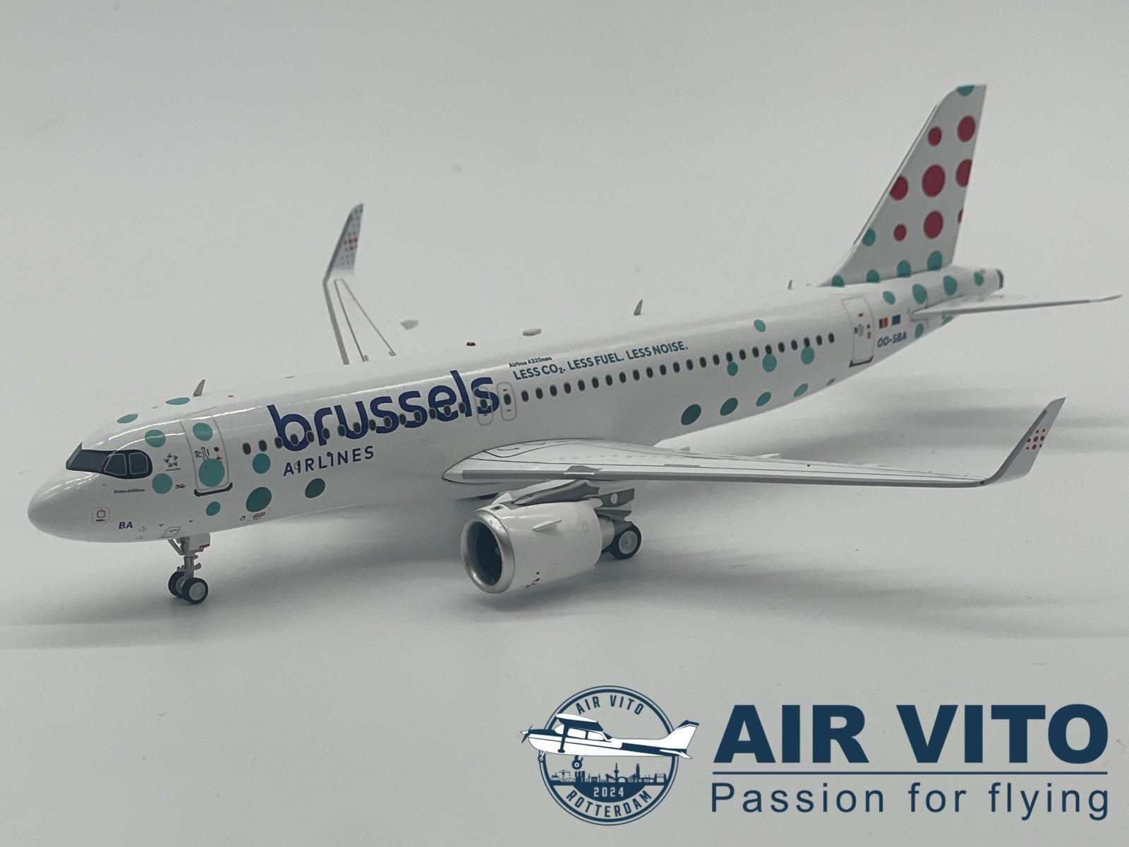 Airbus A320neo Brussels Airlines OO-SBA - J Fox Models 1:200, 2992jb, Schaalmodel, Ophalen of Verzenden, Operations@airvito.com