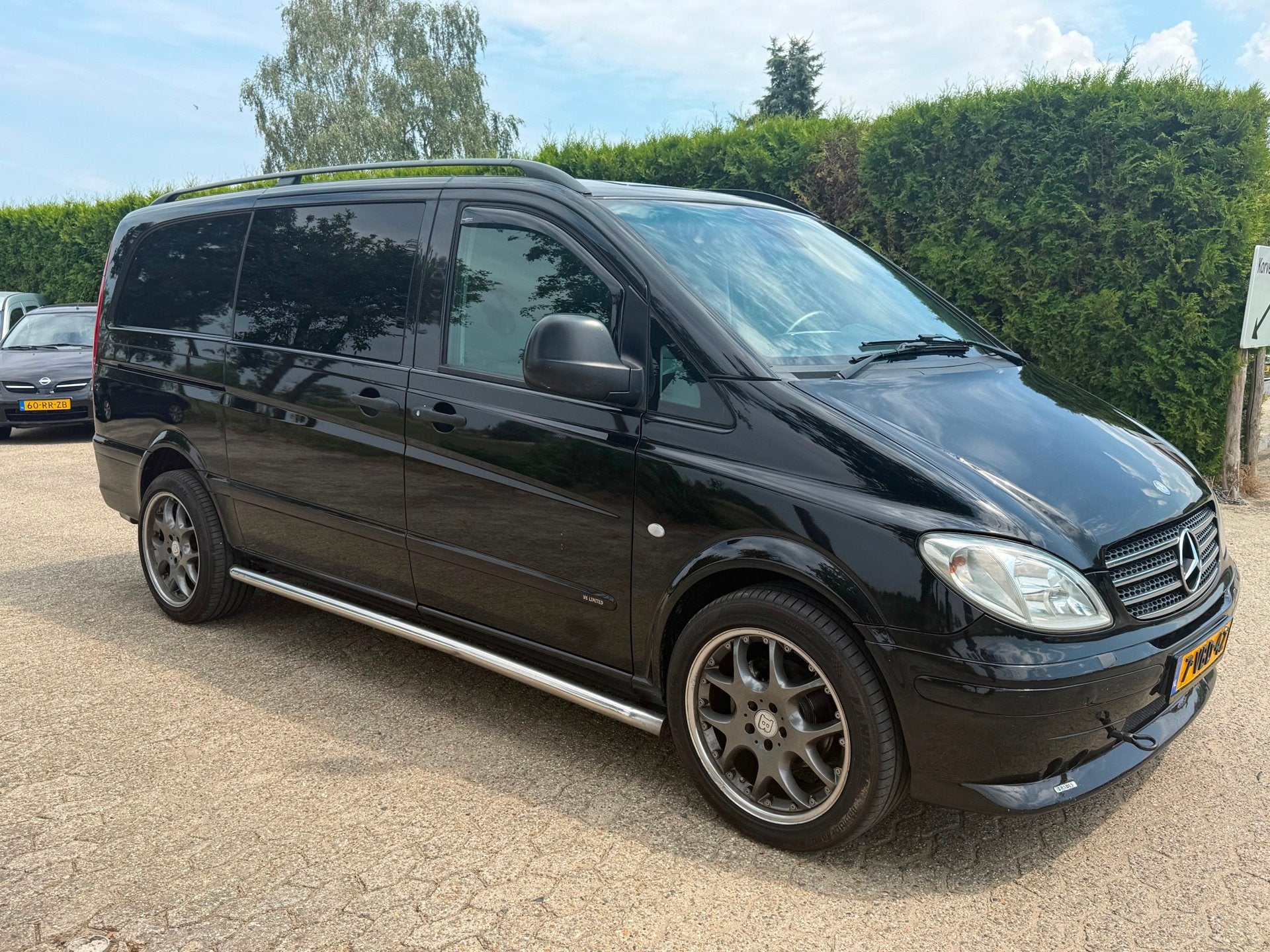 Mercedes-Benz Vito 120 CDI 320 Lang DC 6-Zits,luxe,Brabus, L, Automaat, Achterwielaandrijving, Gebruikt, Zwart
