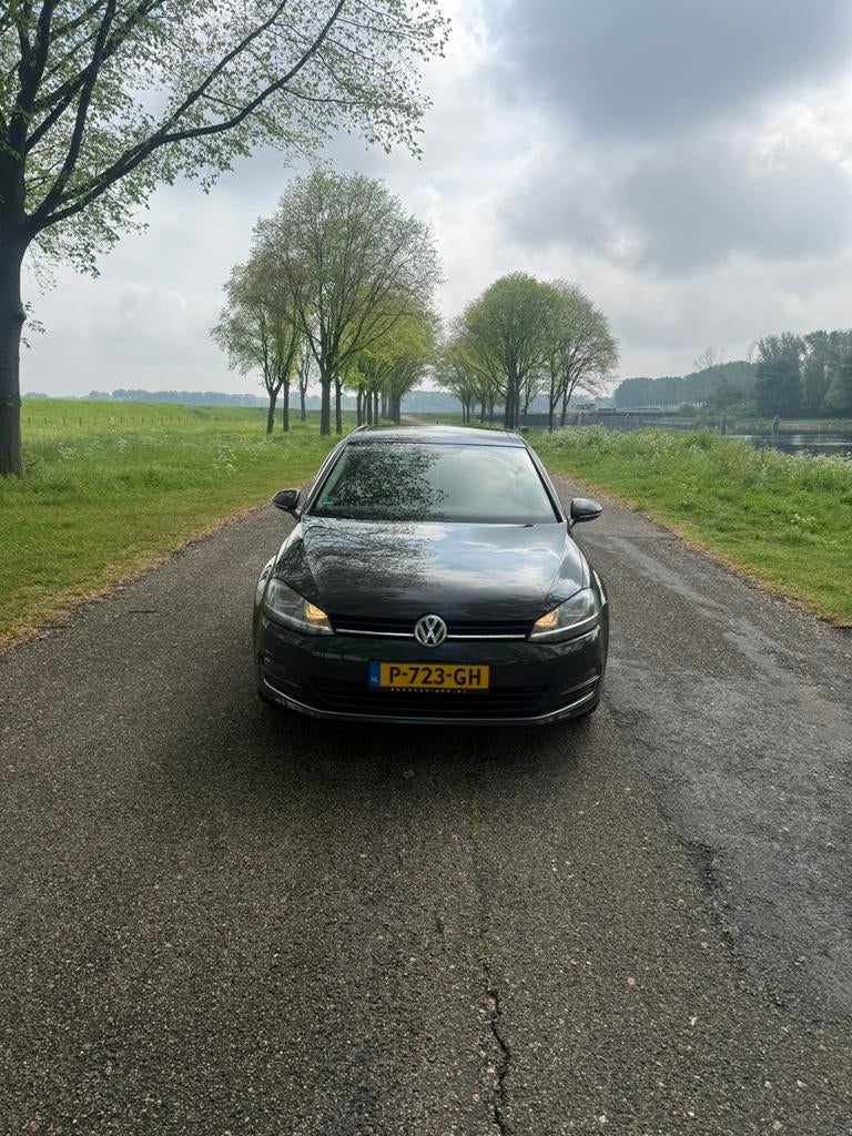 Volkswagen Golf 1.4 TSI DSG 2013 Grijs, Auto's, Volkswagen, 4 cilinders, Leder en Stof, 650 kg, 1500 kg